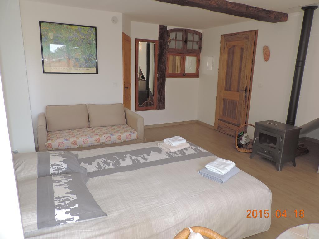 Apartamento Les Cigales d'Estoublon Habitación foto