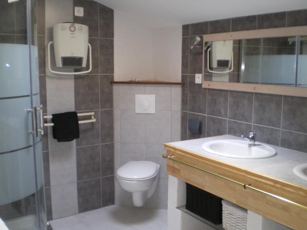 Apartamento Les Cigales d'Estoublon Habitación foto
